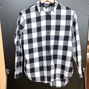 Madewell flannel shirt, black and white buffalo plaid.